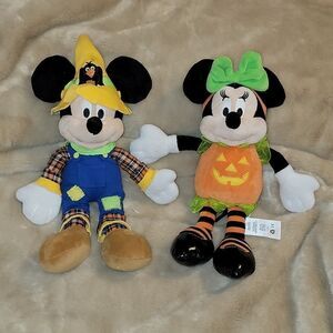 DISNEY 2017 COLLECTIBLE MICKEY MOUSE AND MINNIE MOUSE FALL HALLOWEEN PLUSH DOLLS